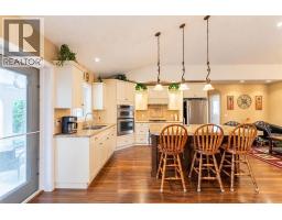 2pc Bathroom - 2231 Cottonwood Drive, Coaldale, AB T1M0A3 Photo 7