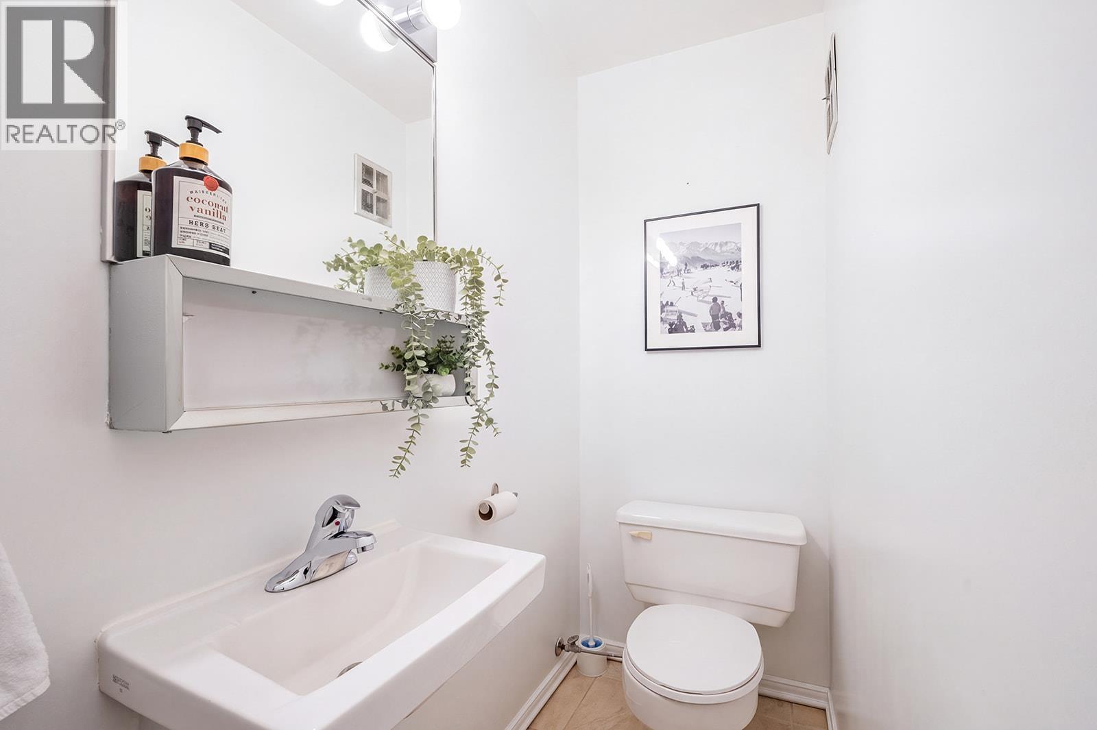 59 2400 CAVENDISH WAY, Whistler - Image 1