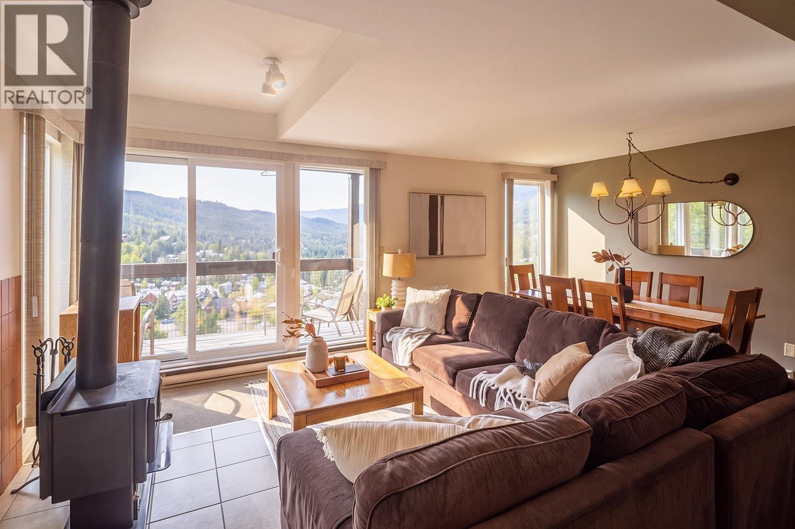 59 2400 CAVENDISH WAY, Whistler - Image 1