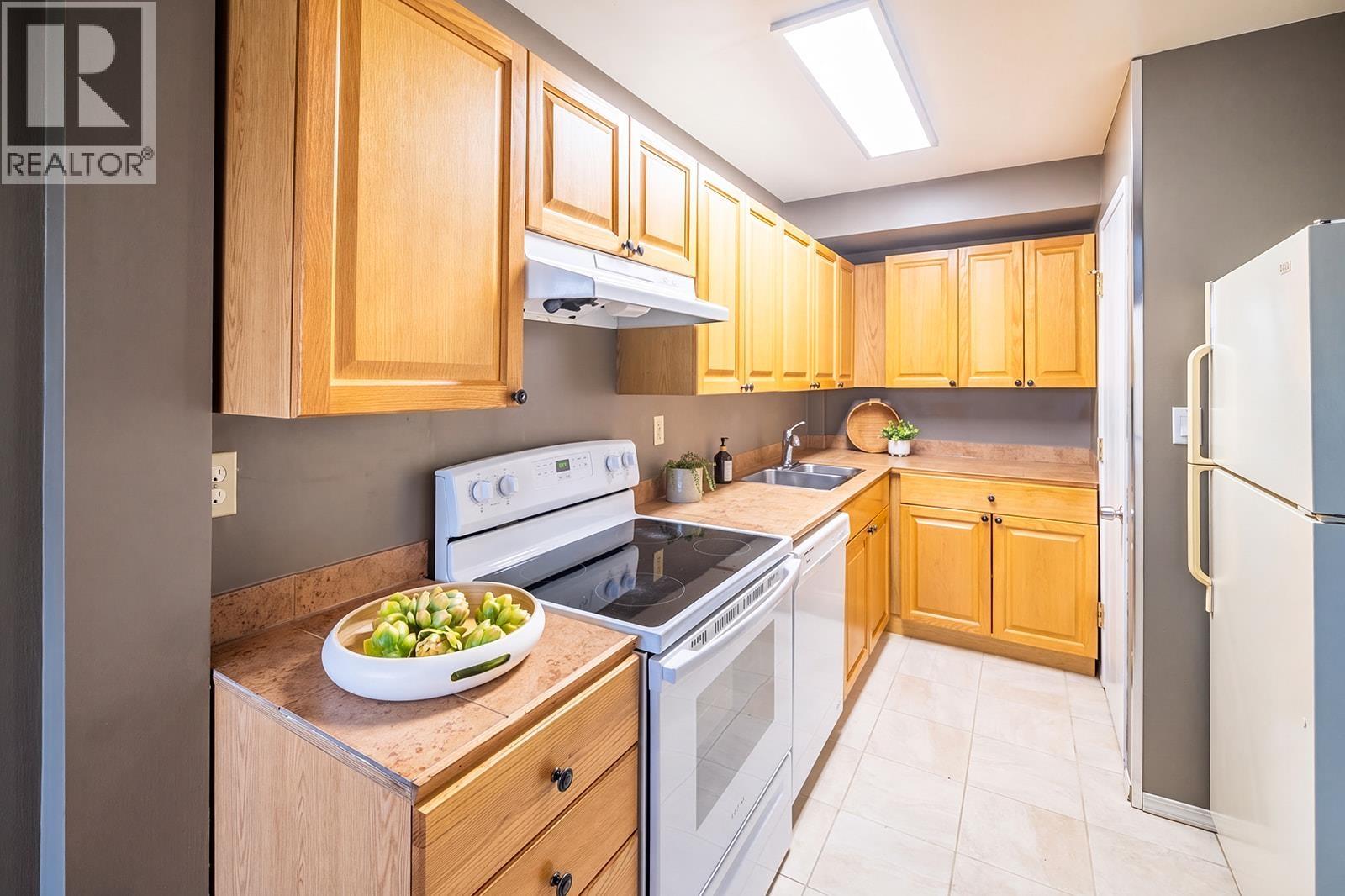 59 2400 CAVENDISH WAY, Whistler - Image 1