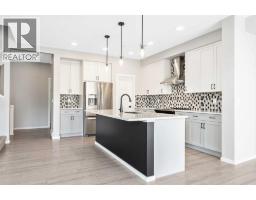 98 Lucas Crescent NW - photo 12