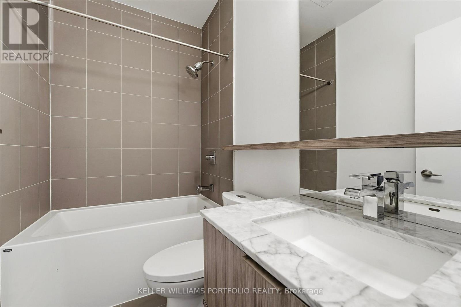 6 Parkwood Avenue — photo 19