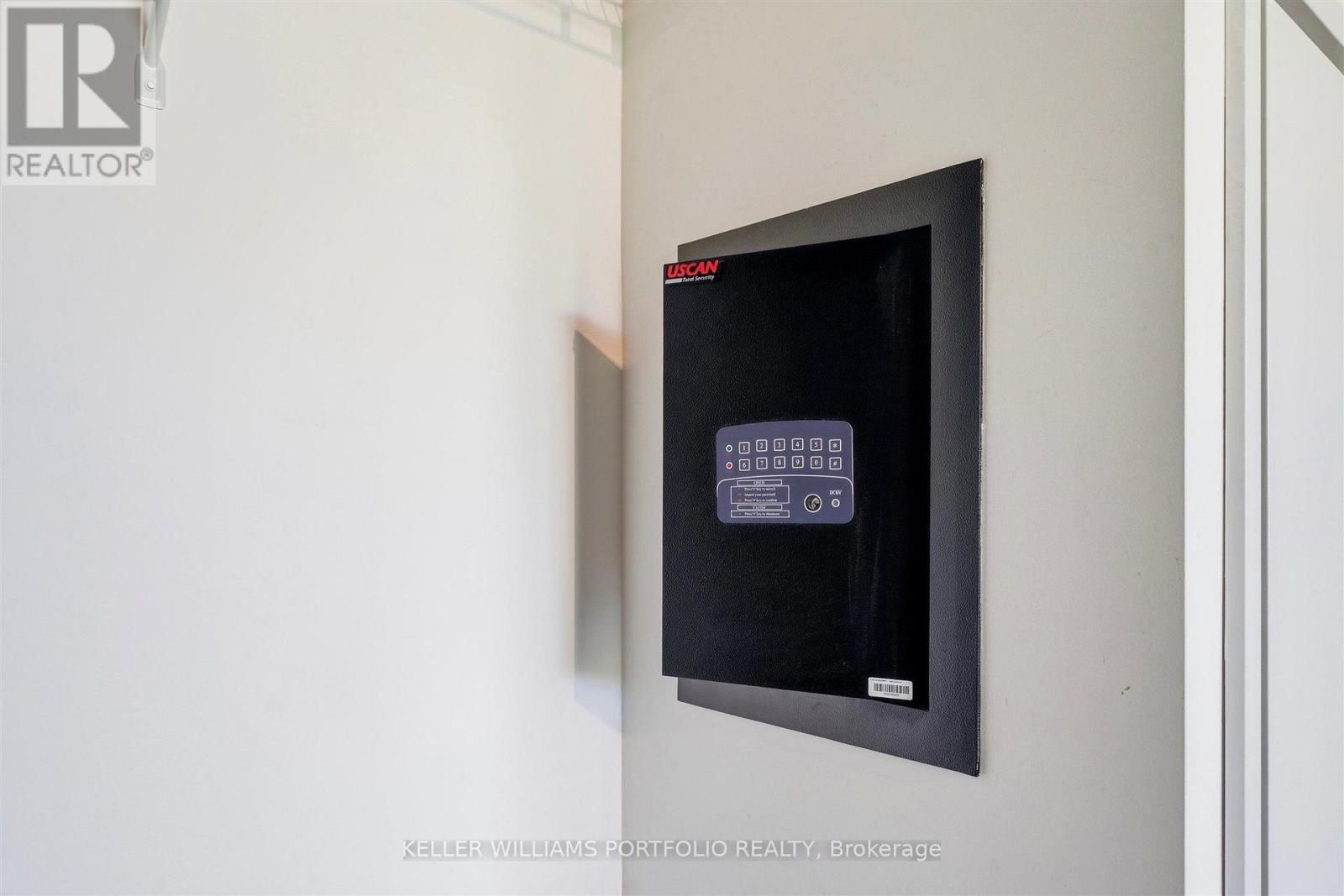 6 Parkwood Avenue — photo 20
