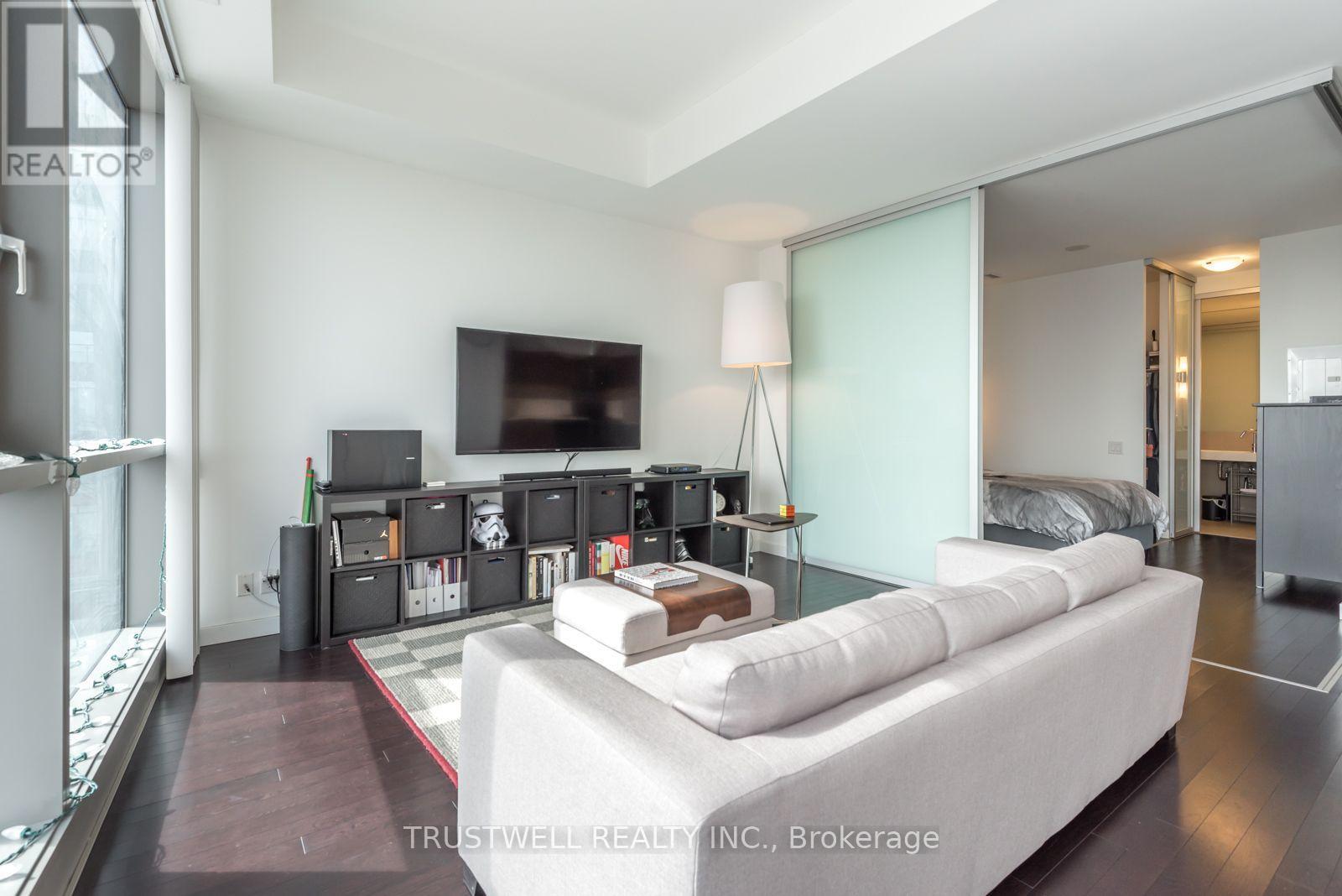 390 Cherry Street — photo 10