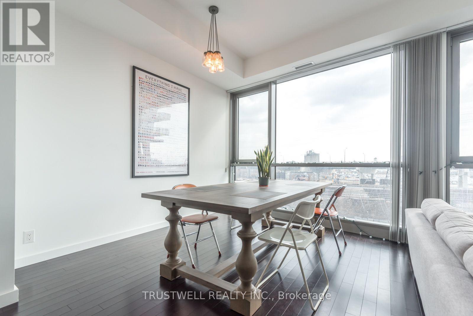 390 Cherry Street — photo 11