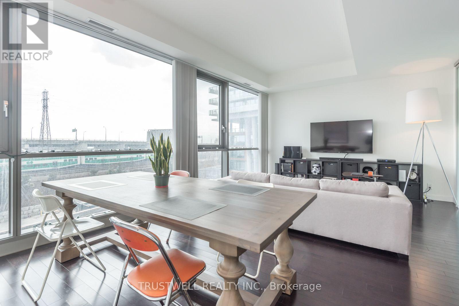 390 Cherry Street — photo 13