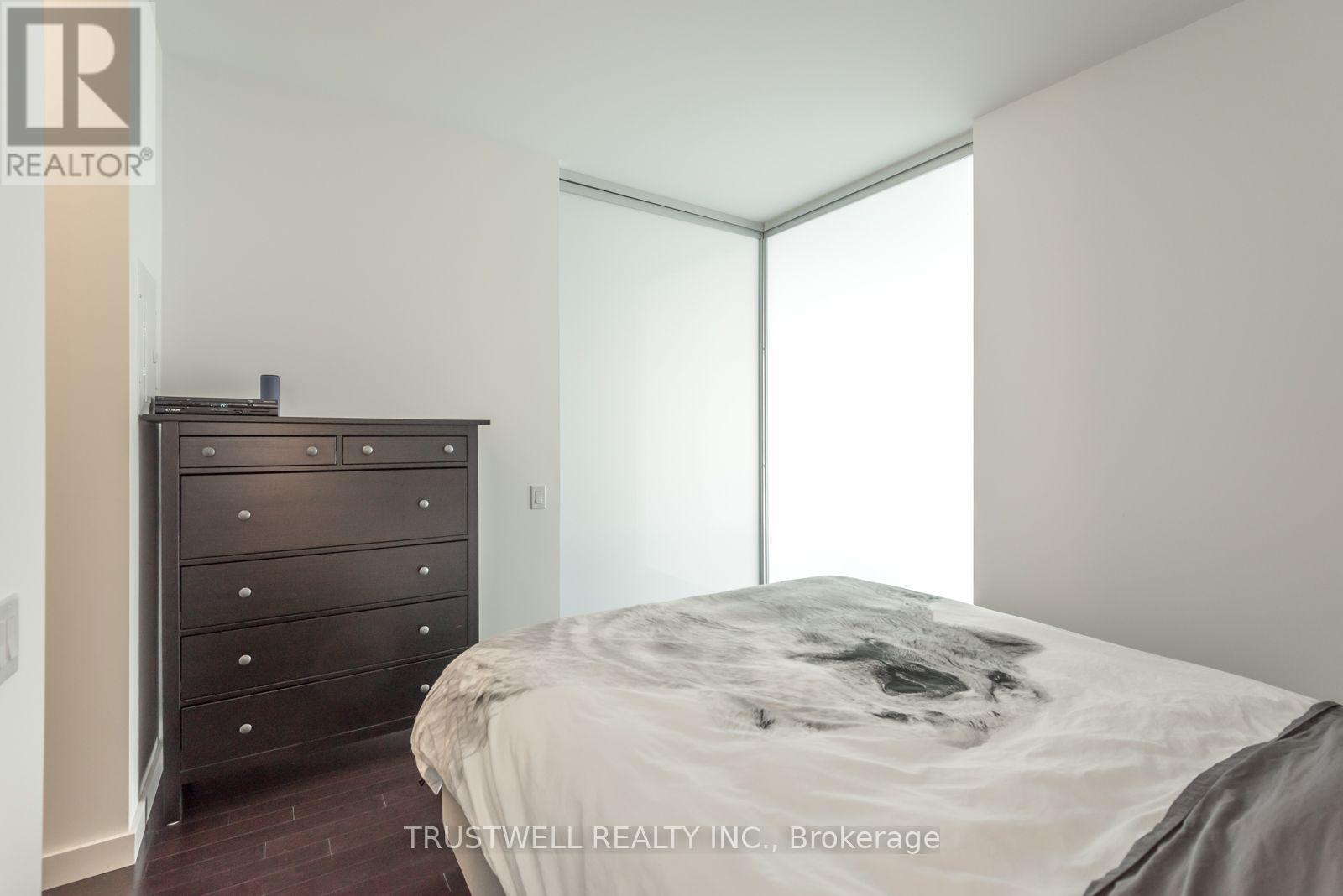 390 Cherry Street — photo 18