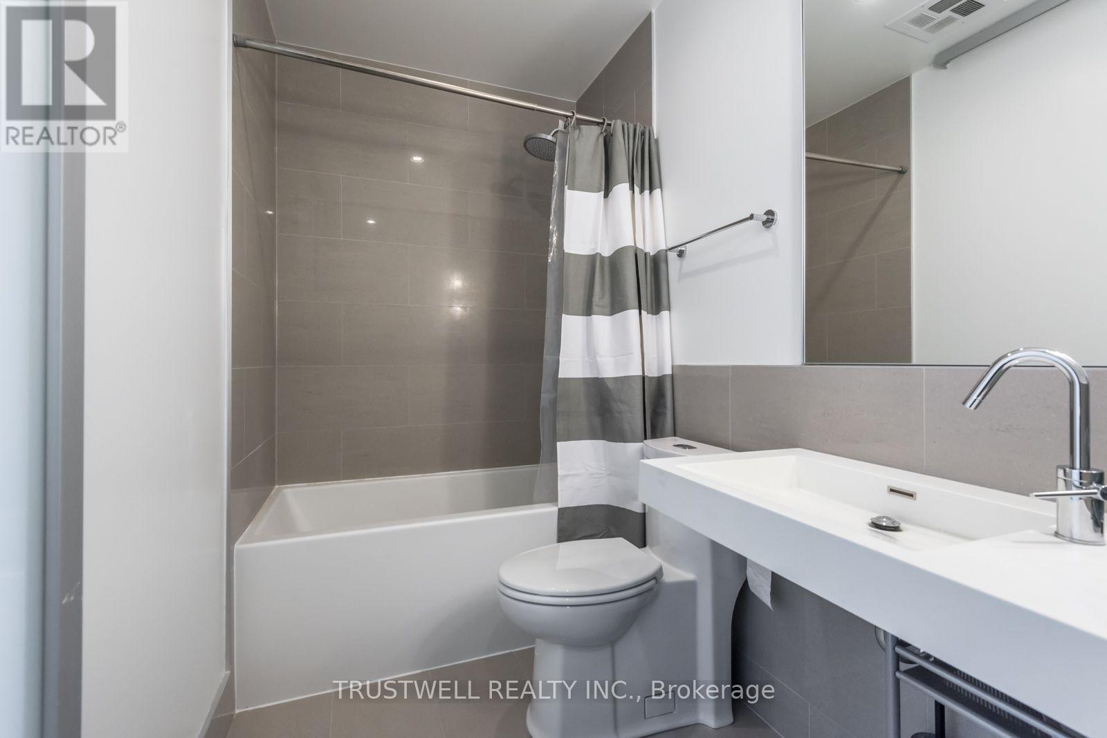 390 Cherry Street — photo 19