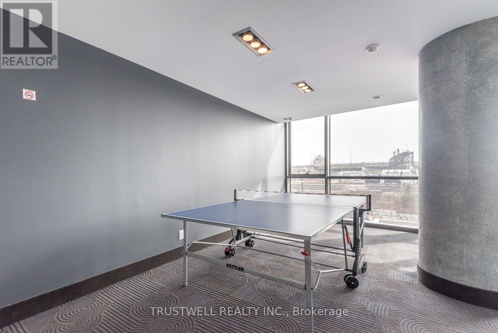 390 Cherry Street — photo 24