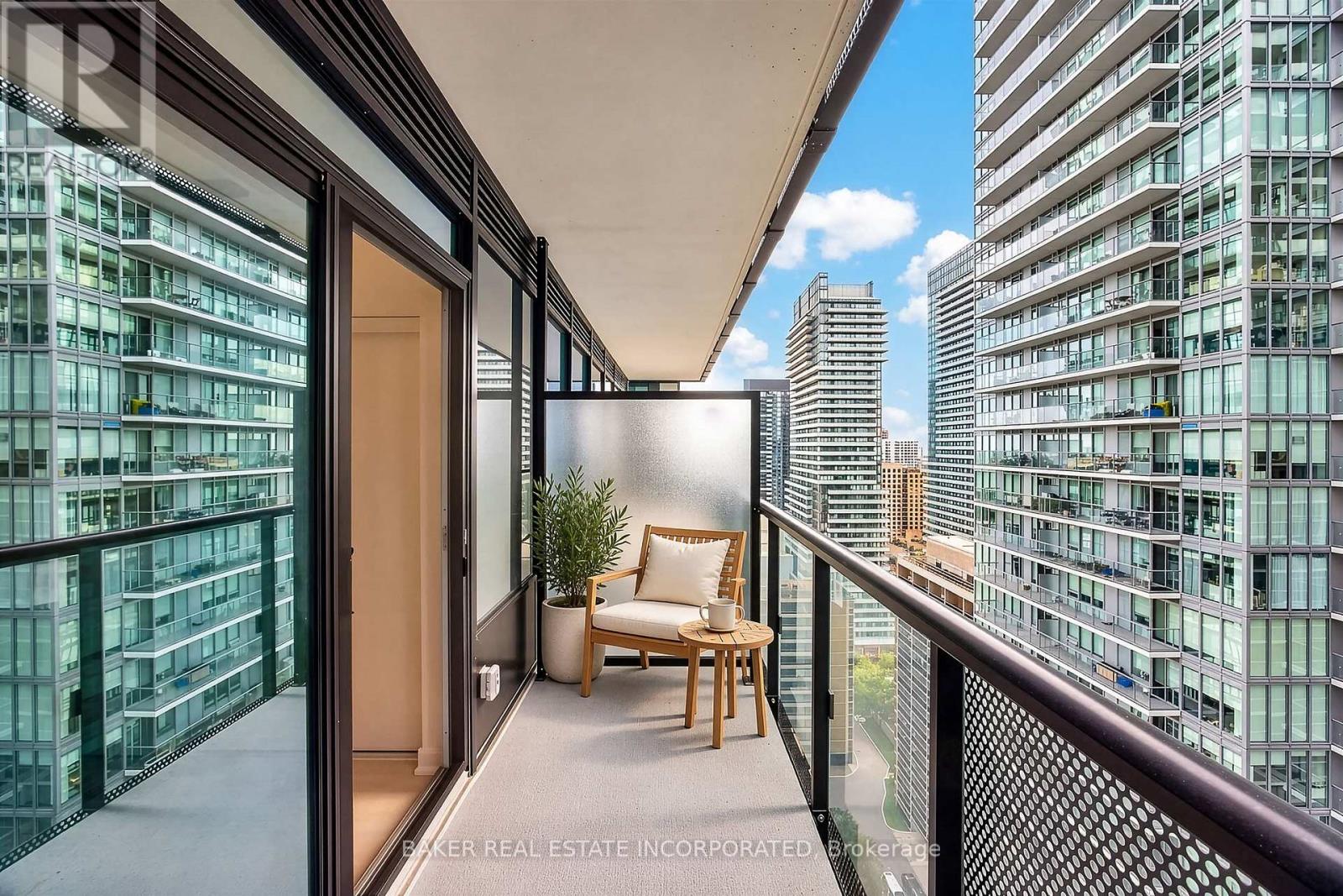 2303- 117 Broadway Avenue, Toronto, ON photo 3