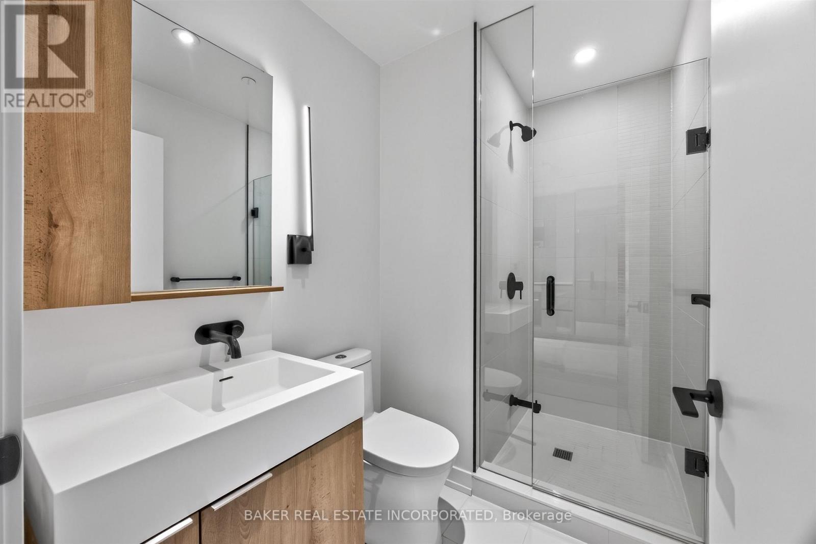#3213 117 BROADWAY AVENUE - 7
