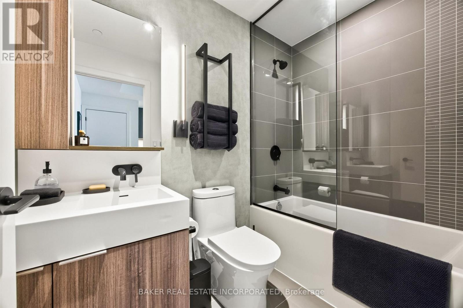 3203- 127 Broadway Avenue, Toronto, ON photo 7