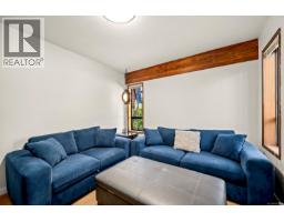 893 Clinton Wood Crt, Courtenay, BC V9J1L0 Photo 40