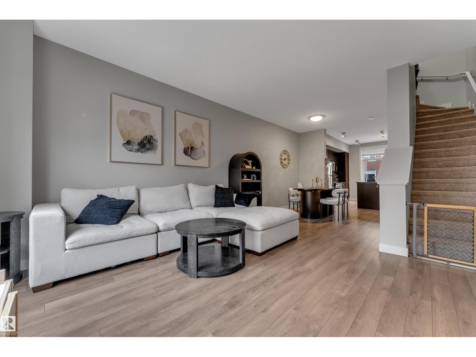 #126 – 2560 Pegasus Boulevard NW, Griesbach — photo 12 of 29: Property photo