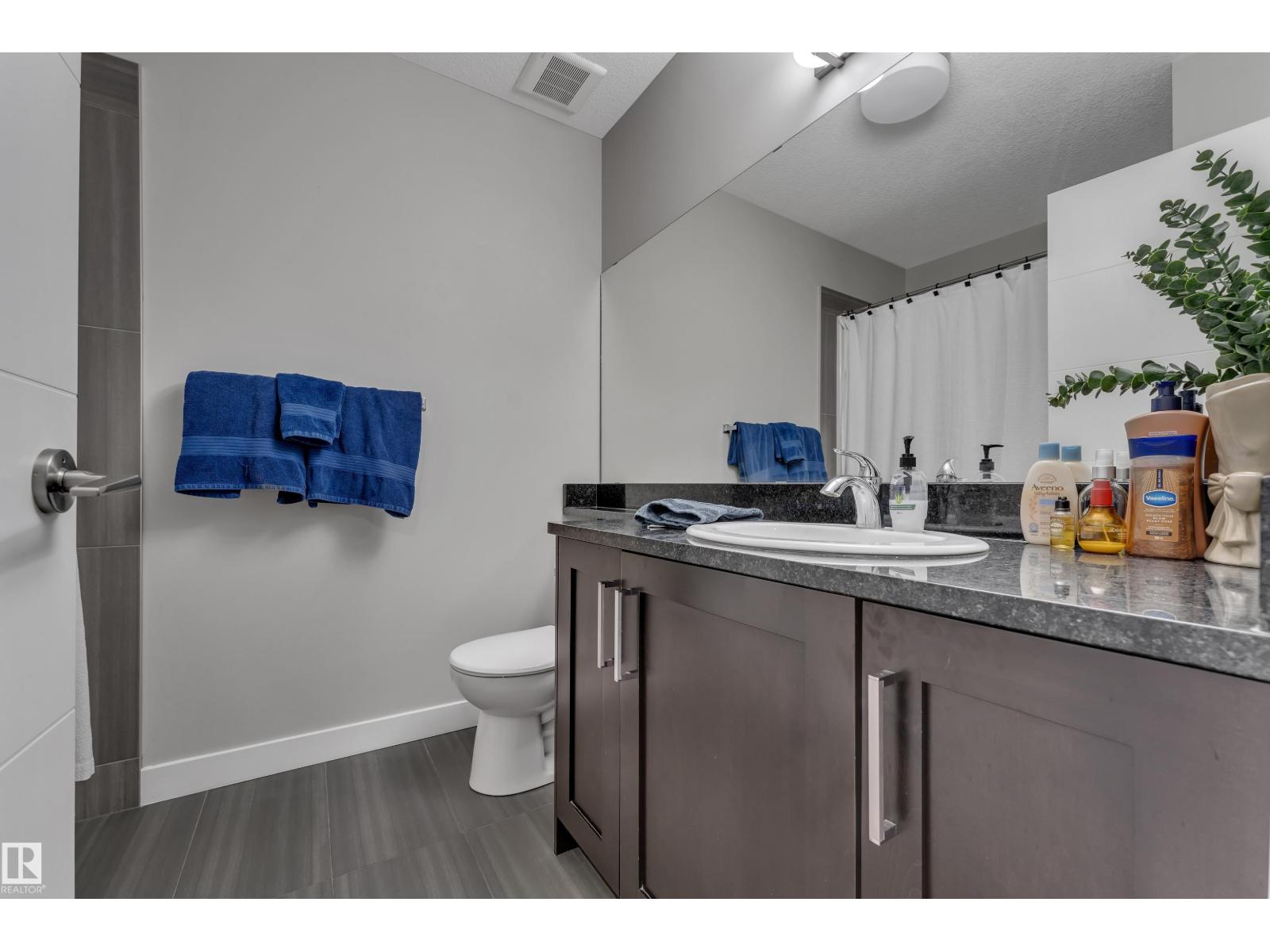 #126 2560 PEGASUS BV NW - 17