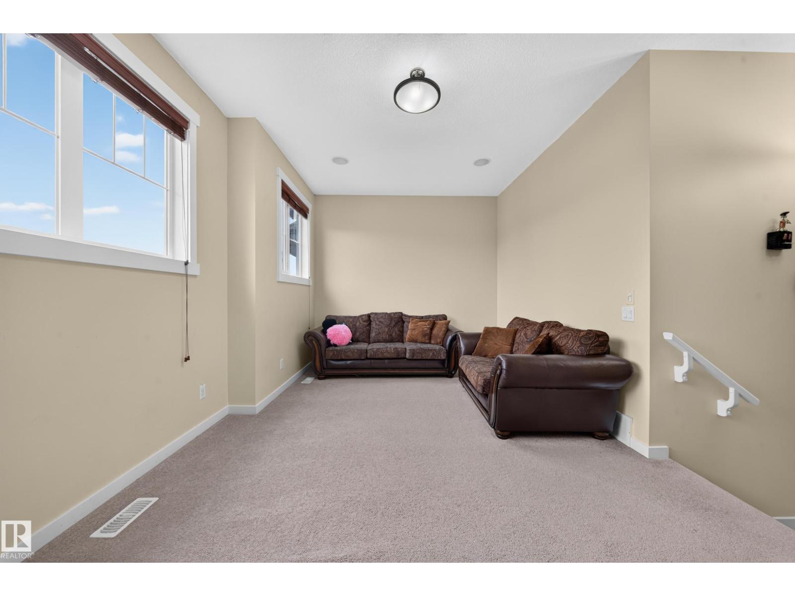 163 52 ST SW - 28