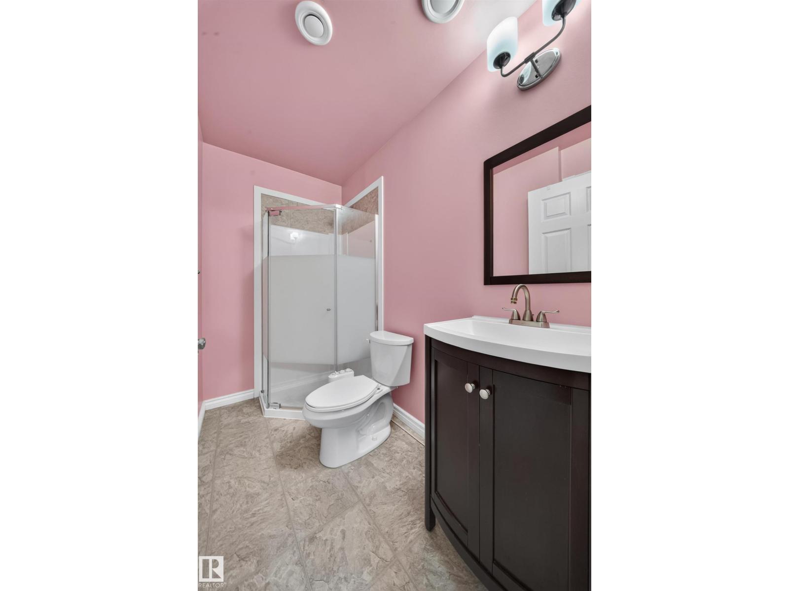 163 52 ST SW - 56