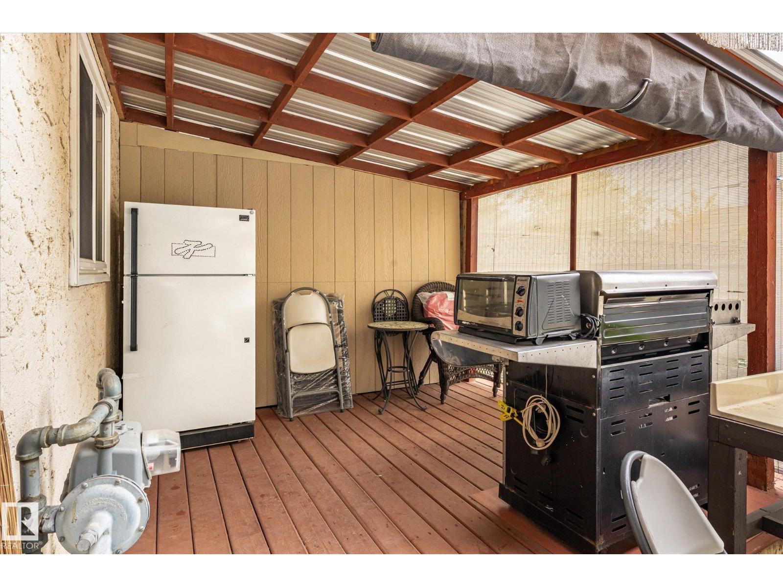 10242 161 ST NW - 44