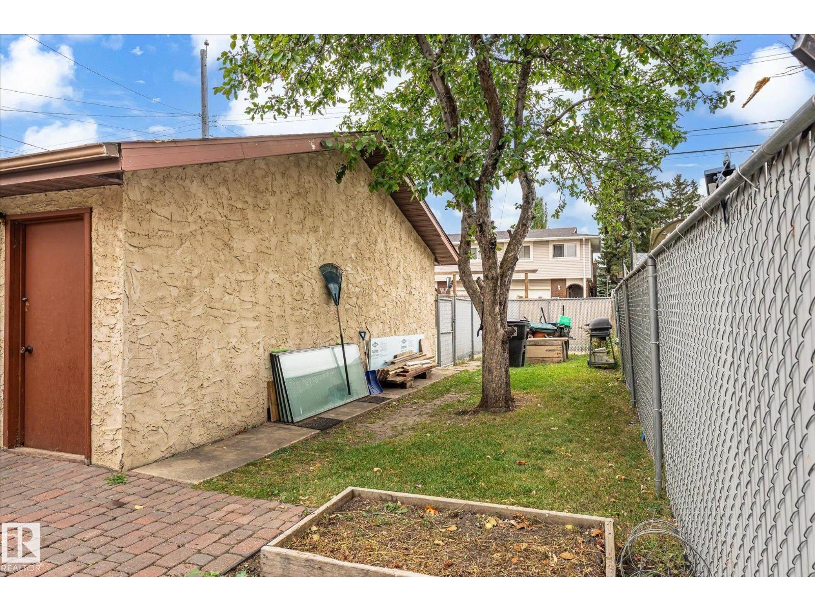 10242 161 ST NW - 50
