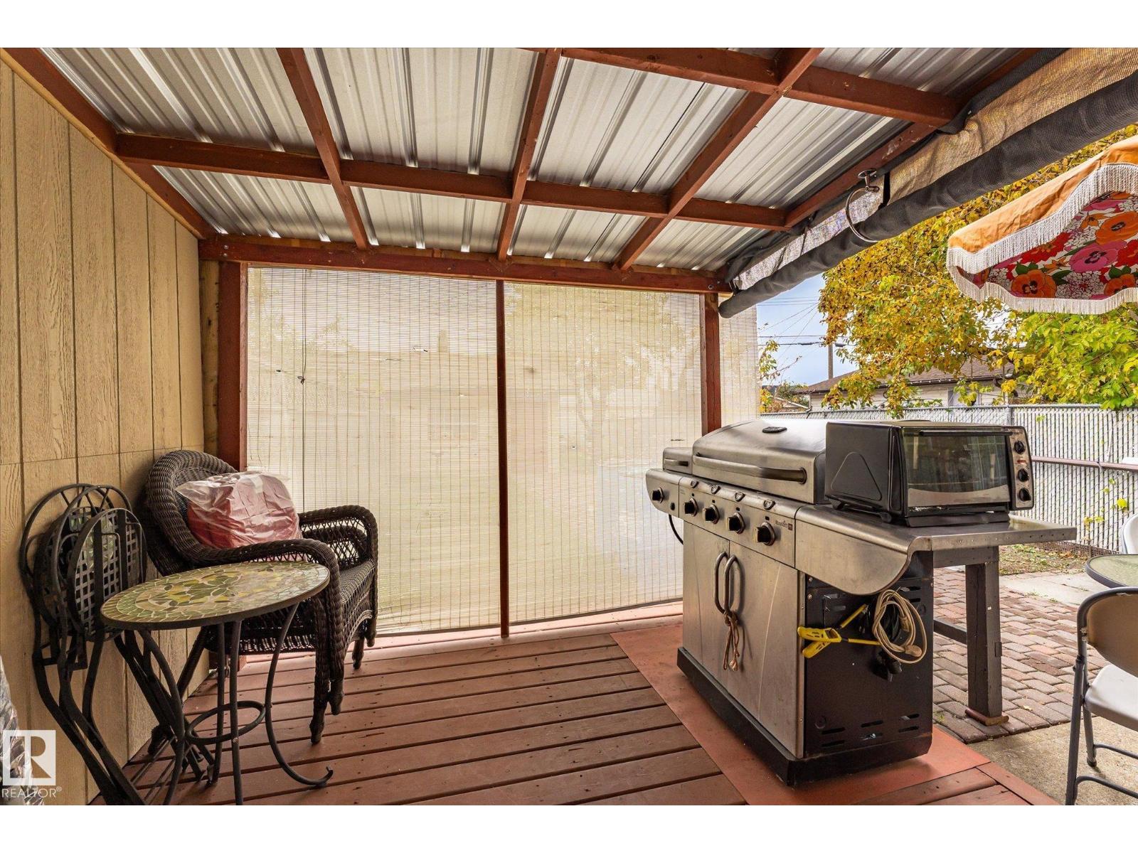 10242 161 ST NW - 45