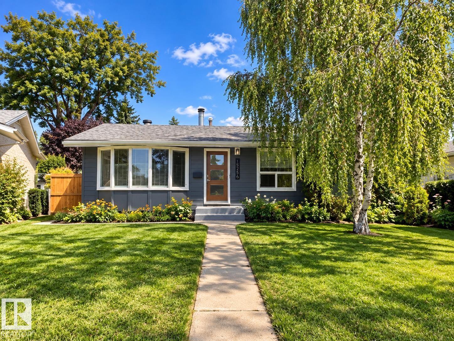 15256 86 AV NW - 66