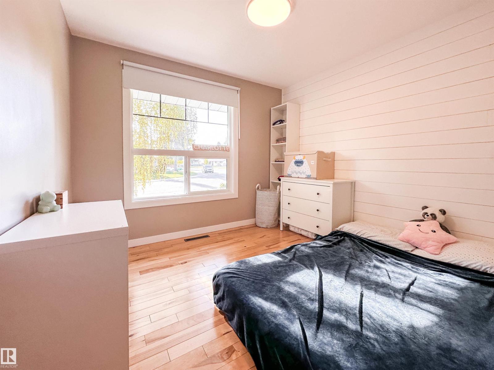 15256 86 AV NW - 36