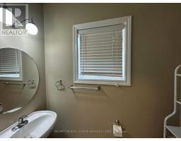 101 Madison Heights Boulevard, Markham, ON L6C2E3 Photo 12