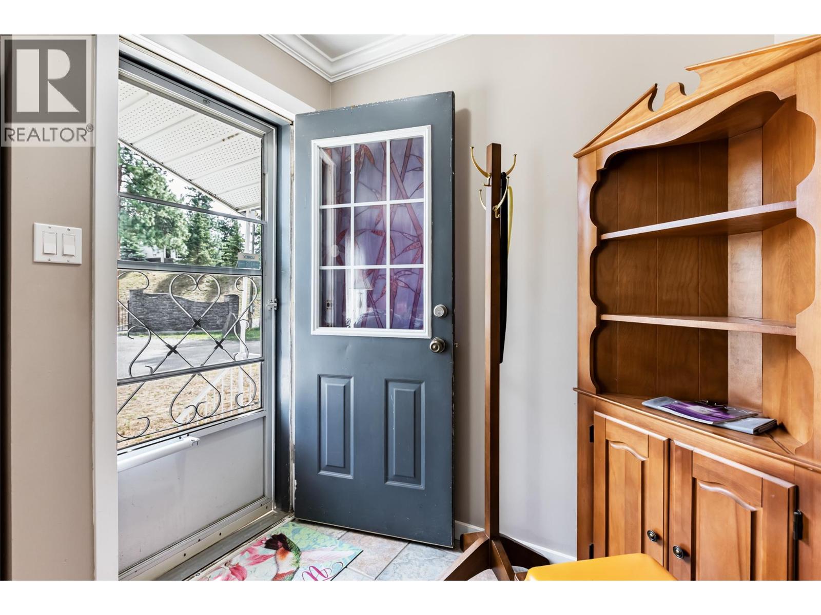 5911 Ehlers Road, Peachland