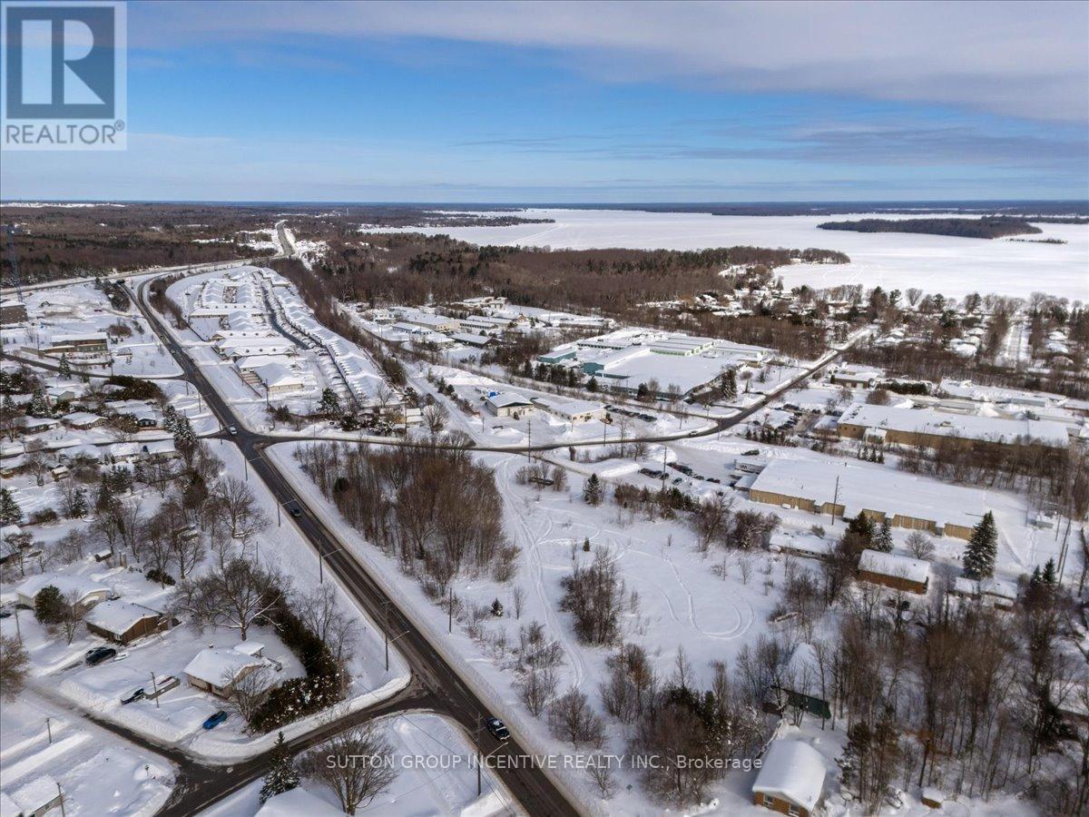 570 Laclie Street, Orillia, ON photo 20