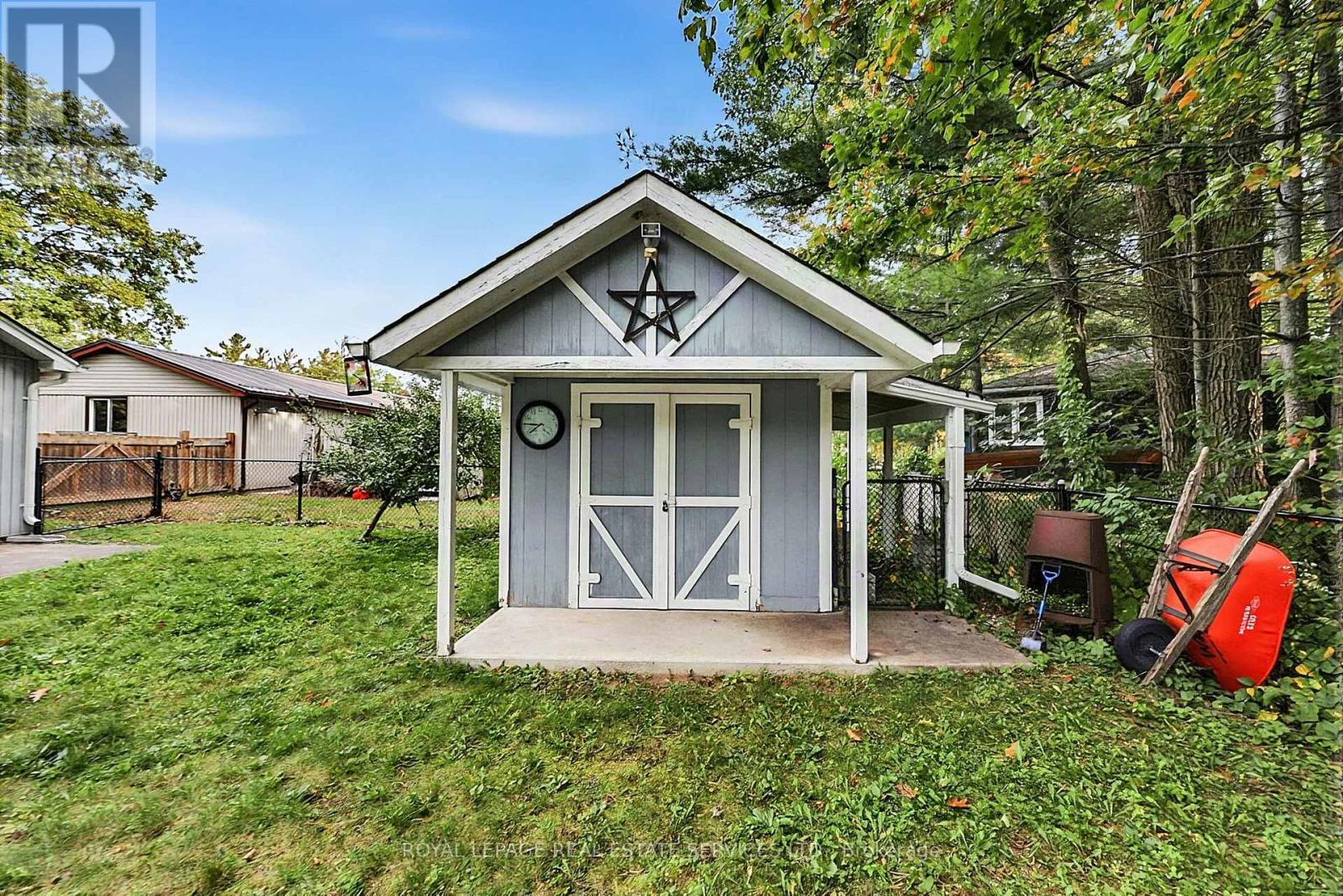 1687 RIVER Road West, Wasaga Beach, ON photo 17