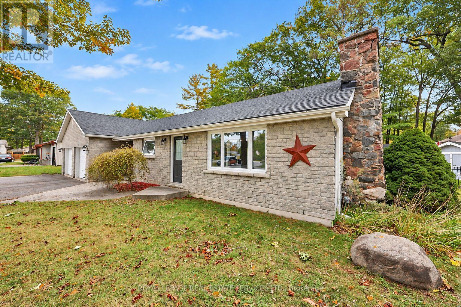 1687 RIVER Road West, Wasaga Beach, ON photo 2