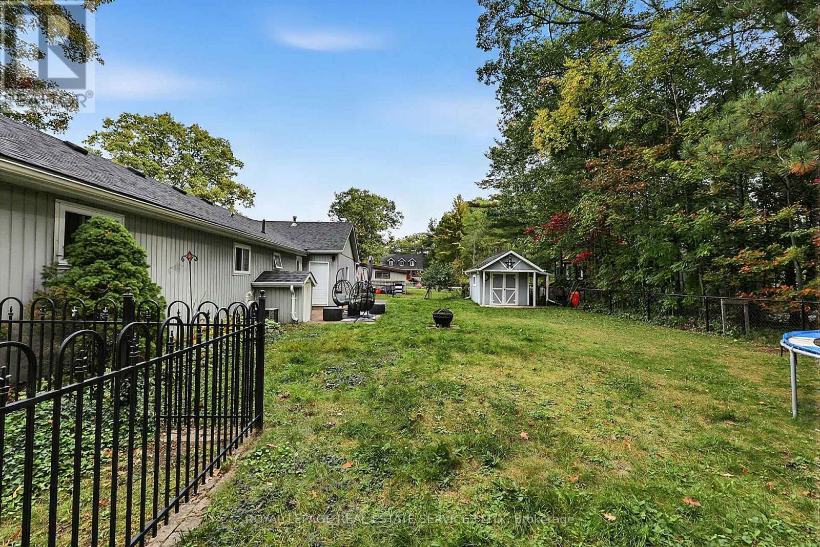 1687 RIVER Road West, Wasaga Beach, ON photo 21