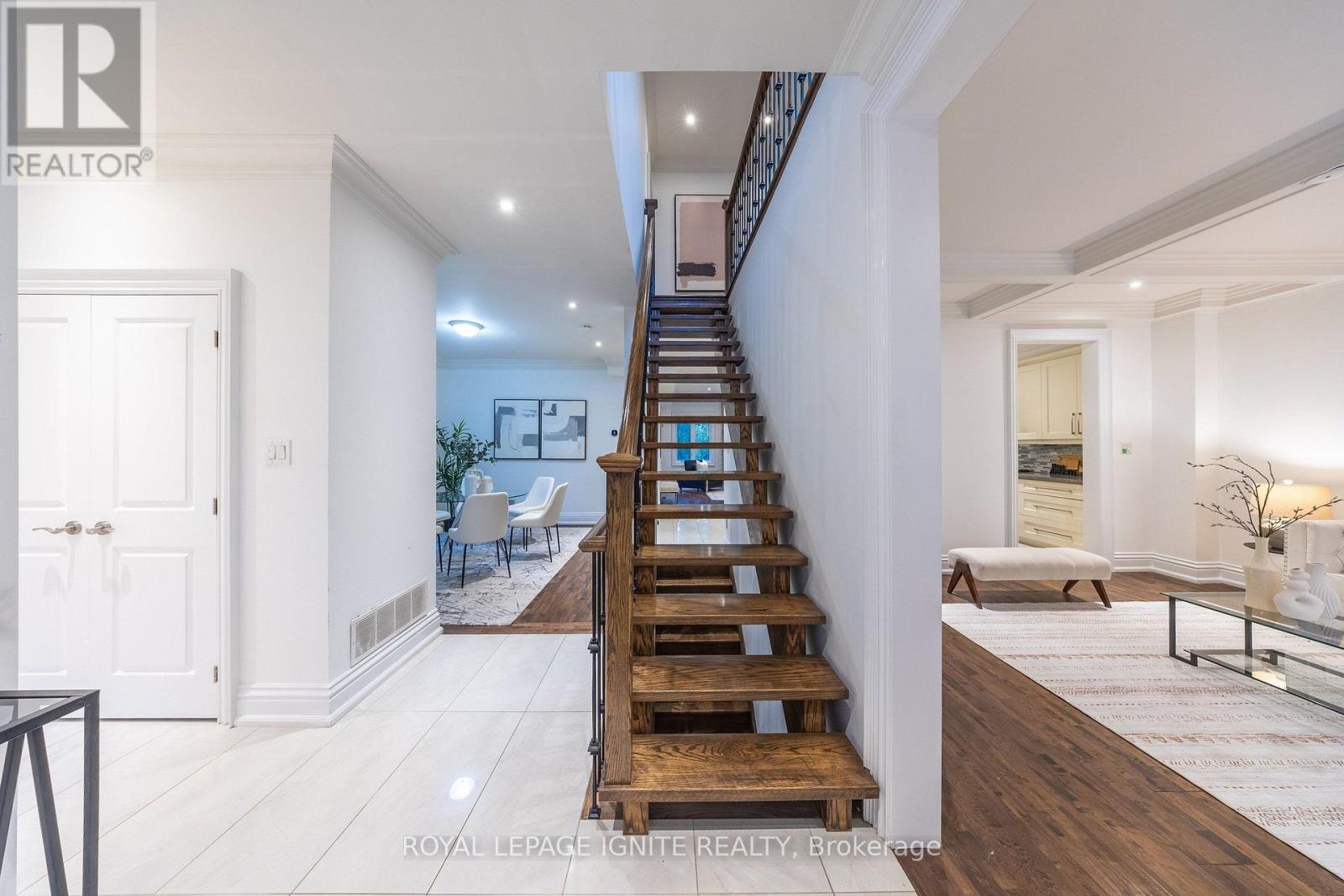 31 Jodphur Avenue, Toronto, ON photo 15