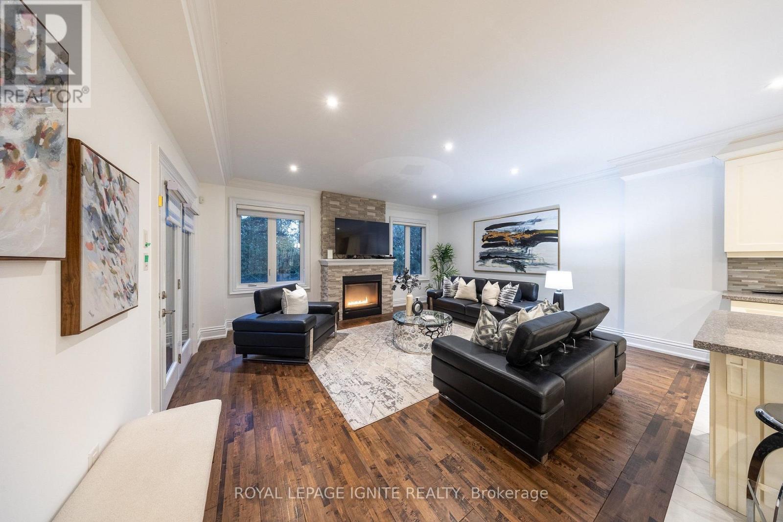 31 Jodphur Avenue, Toronto, ON photo 22