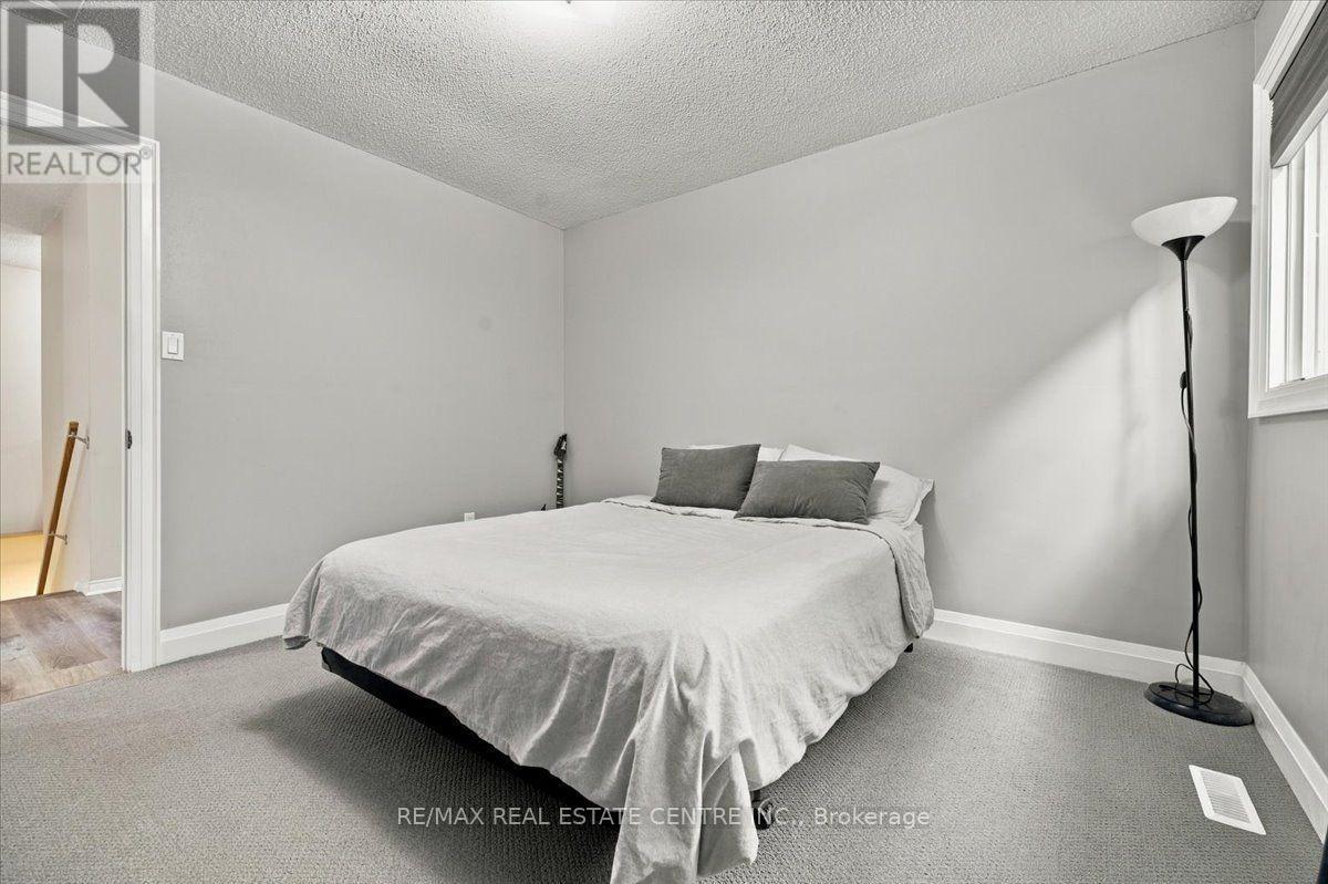22 Birchway Place, Halton Hills, ON photo 23