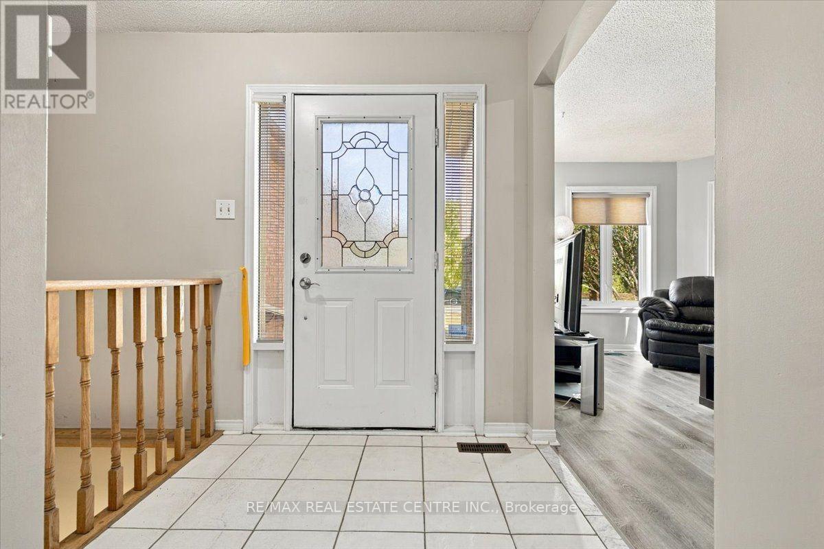 22 BIRCHWAY PLACE - 5