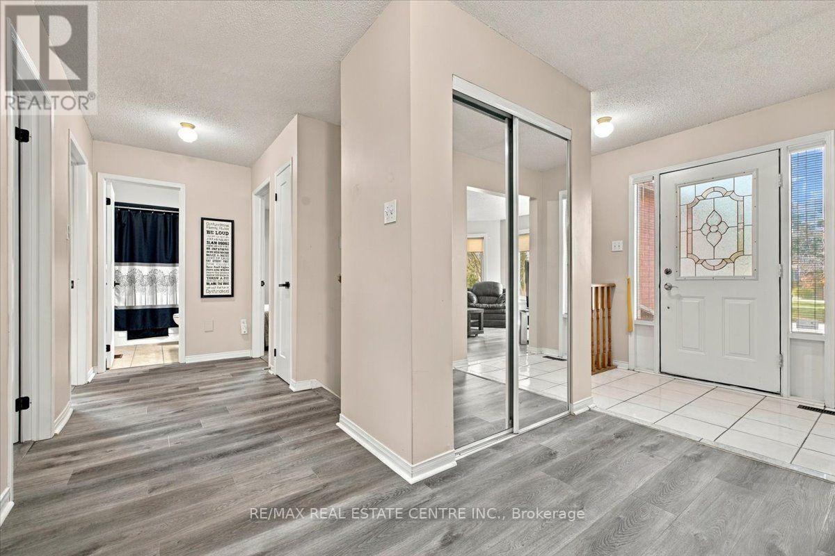 22 BIRCHWAY PLACE - 7