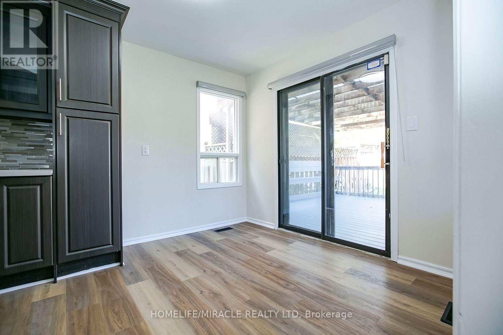 33 ADAM STREET - 13