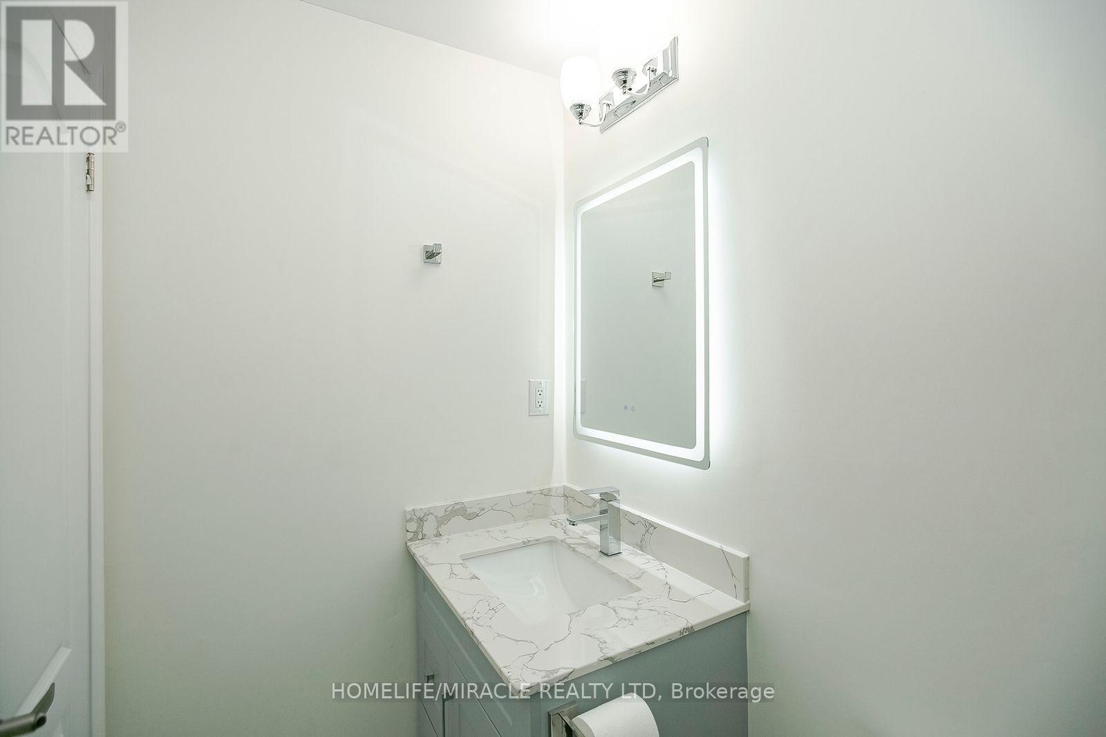 33 ADAM STREET - 27