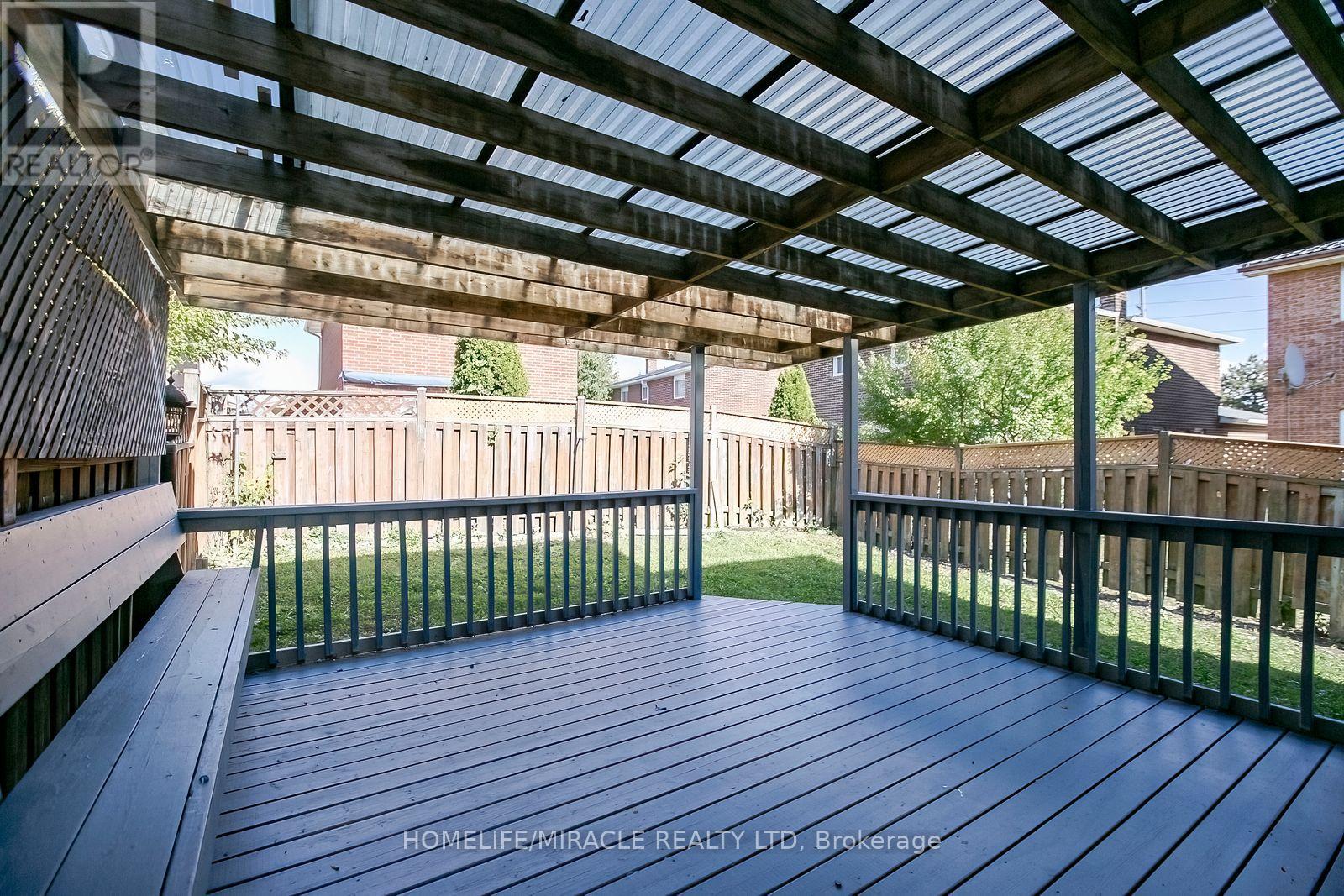 33 Adam Street, Brampton, ON photo 47
