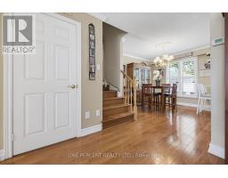 51 Courtleigh Square, Brampton, ON L6Z1J2 Photo 11