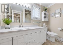 51 Courtleigh Square, Brampton, ON L6Z1J2 Photo 17