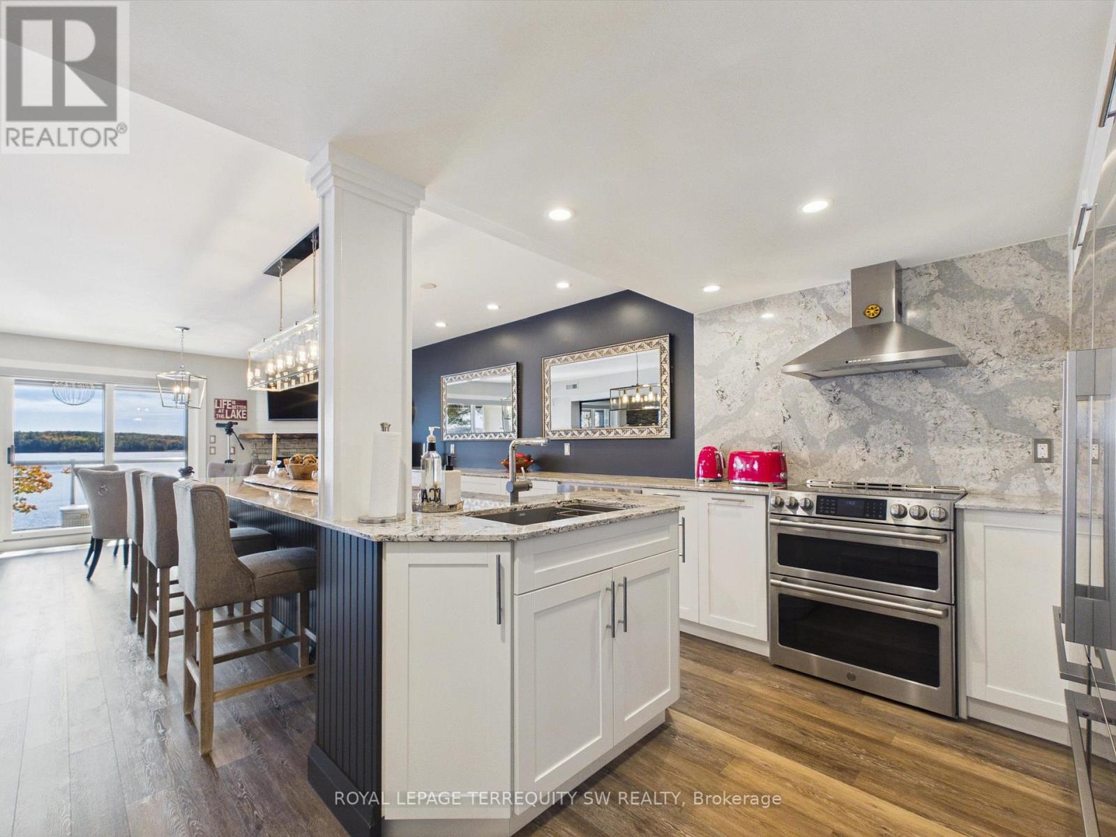 #210 10 COVESIDE DRIVE - 12