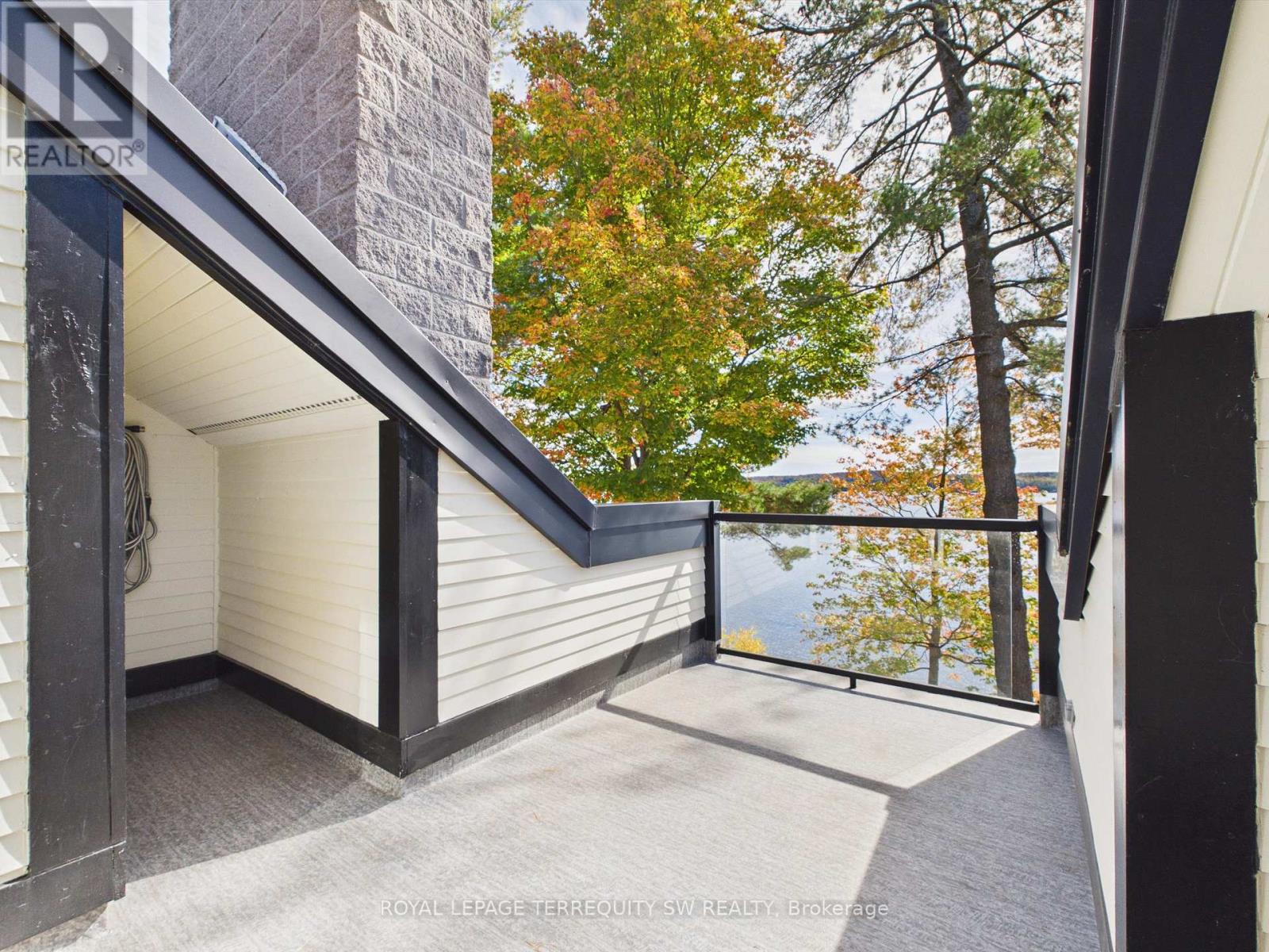 210- 10 COVESIDE Drive, Huntsville, ON photo 35