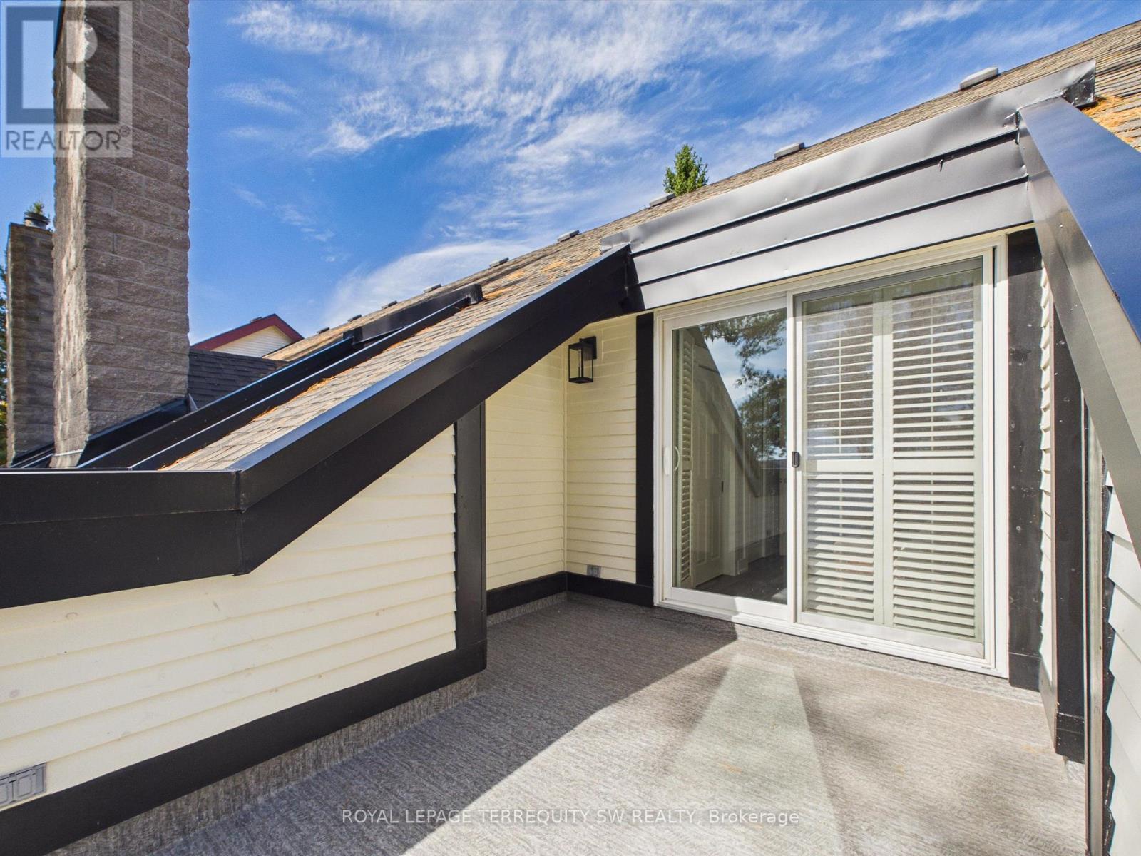 #210 10 COVESIDE DRIVE - 36