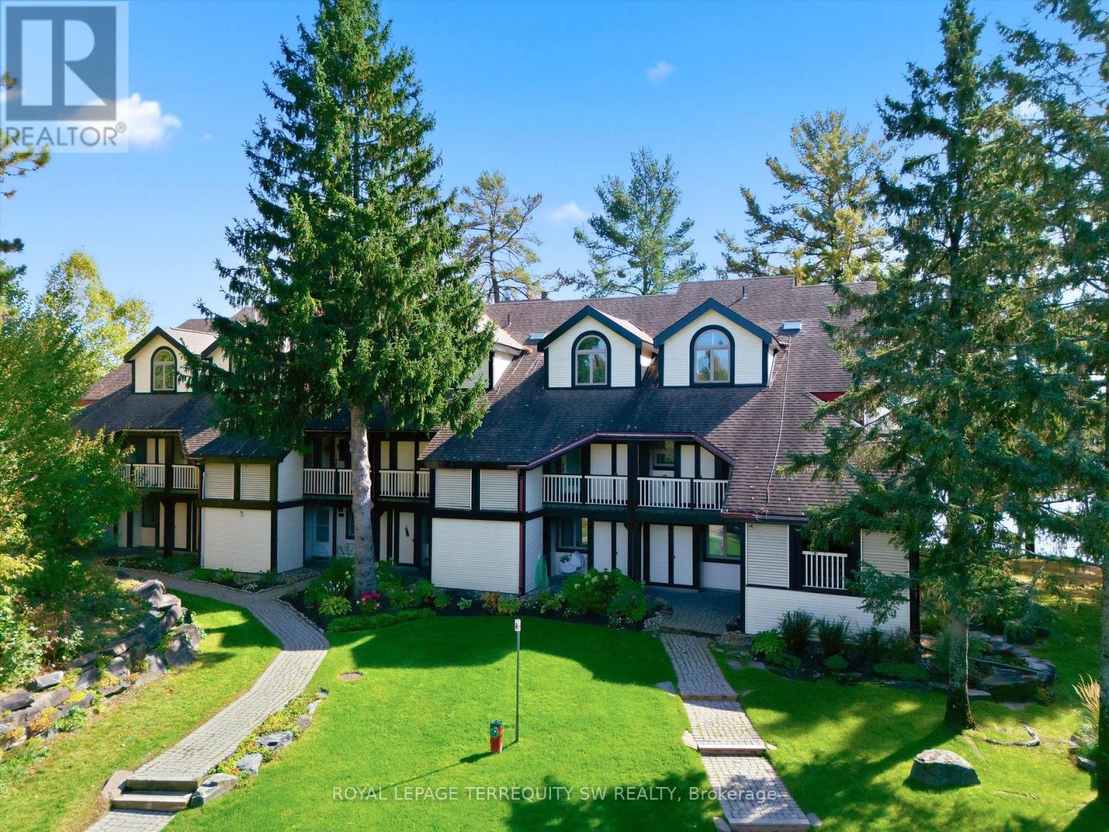 210- 10 COVESIDE Drive, Huntsville, ON photo 42