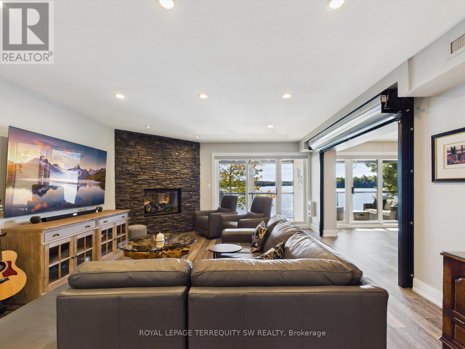 #210 10 COVESIDE DRIVE - 5