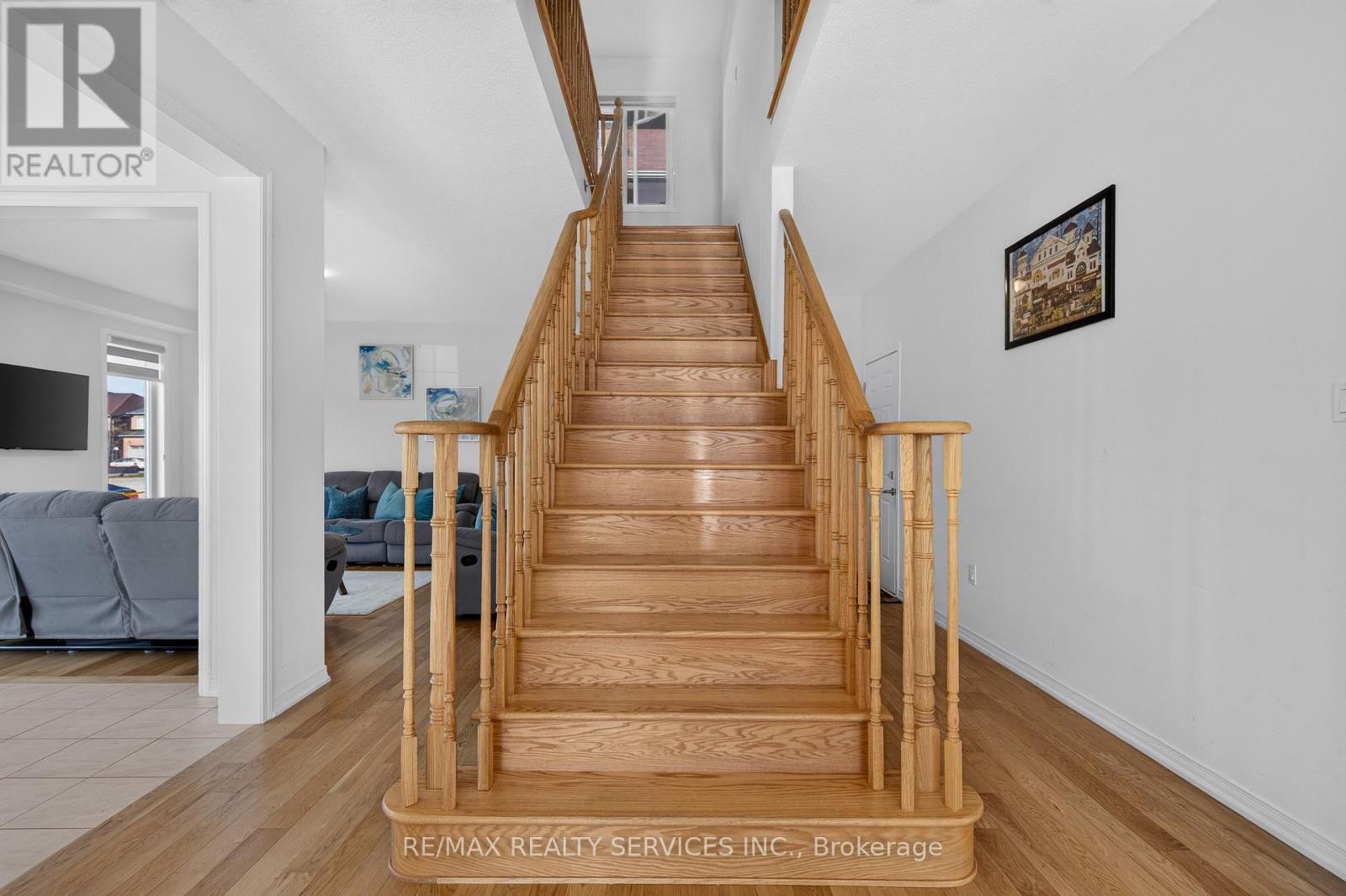 10 MUNRO CIRCLE - 17