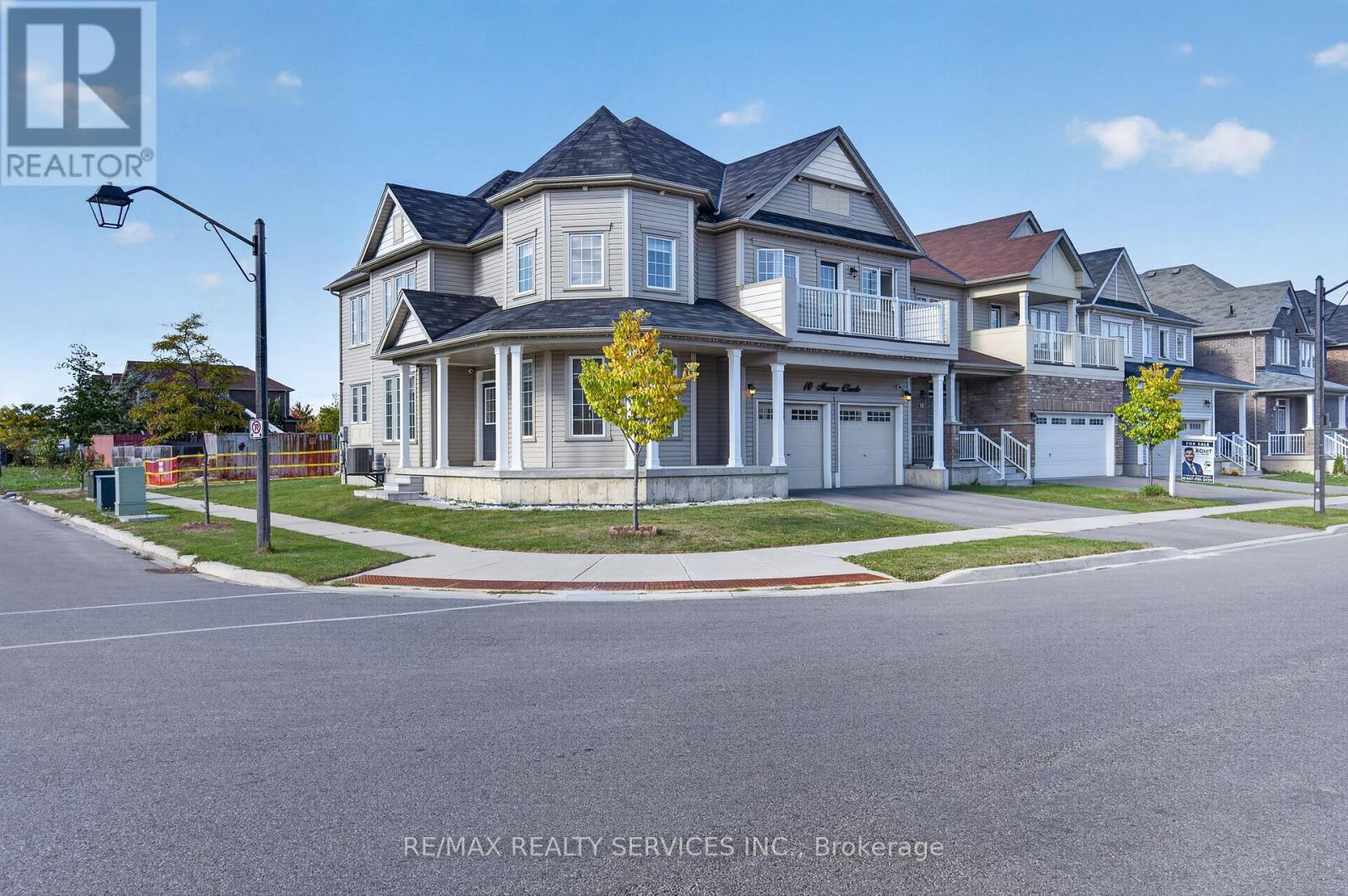 10 MUNRO CIRCLE - 2