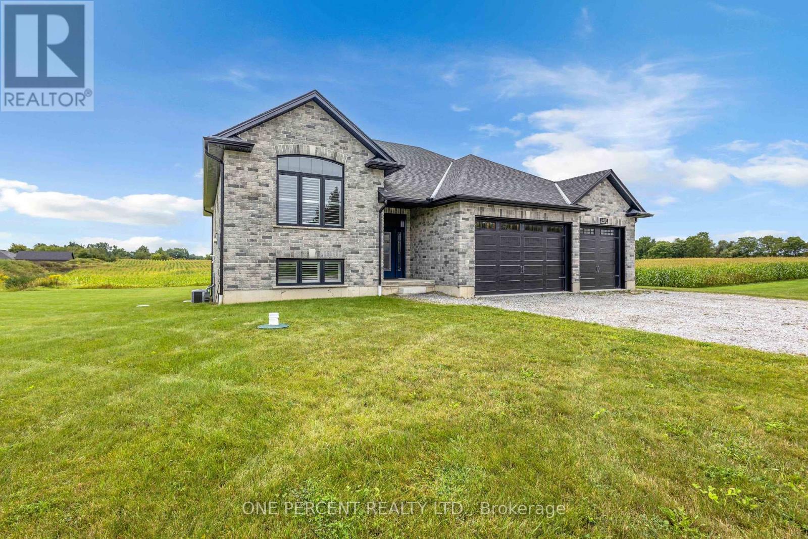 1410 Thompson Road East, Norfolk, ON photo 3